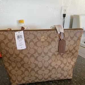 Coach Zip Purse